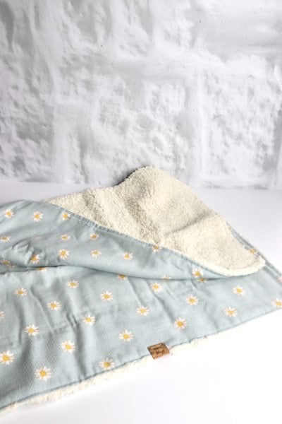 Blue Daisies Corduroy Blanket